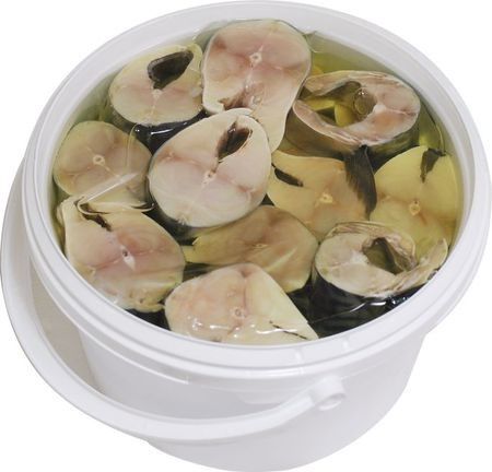 деталь Makrela v oleji maloslaná