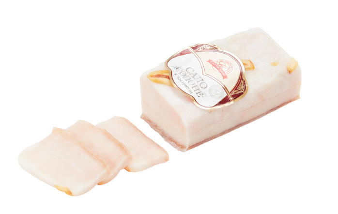 деталь Сало с чесноком SMK около 300г